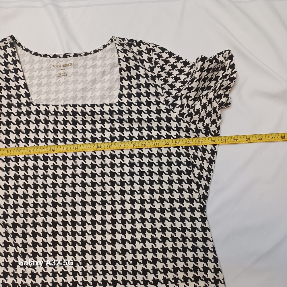 Jessica London Women Size 1X Black and White Houndstooth Blouse - Picture 8 of 12